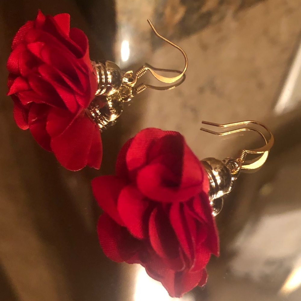 22K Red and Gold Flowered Dangly Earrings